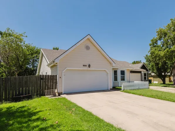 9800 E Boston Cir, Wichita, KS 67207