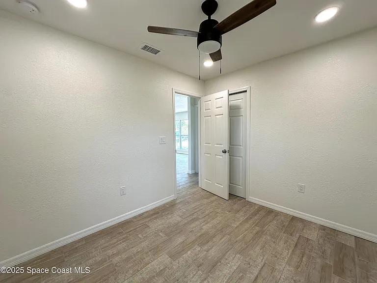 4440 Stuart Ave — Photo 14