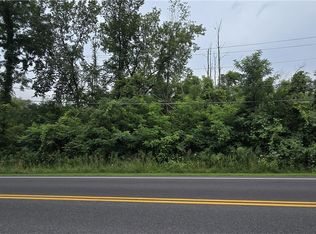 6136 Cobblestone Dr #17, Cicero, NY 13039