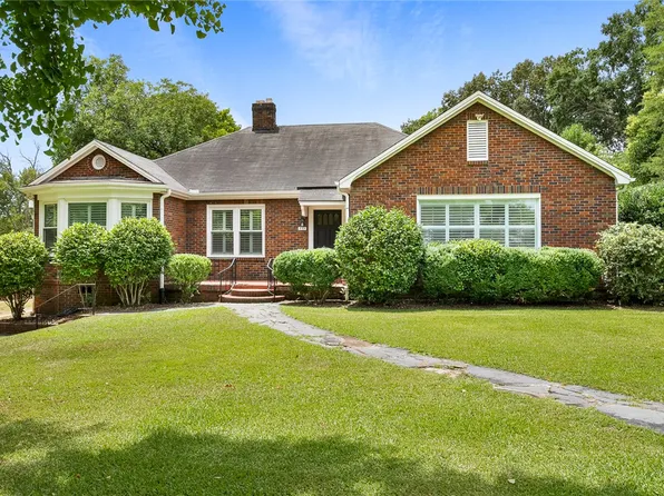 711 Windsor Dr, Anderson, SC 29621