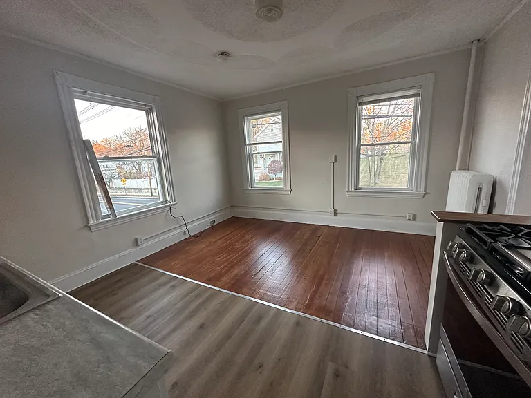 26 N Main St #4 — Photo 5