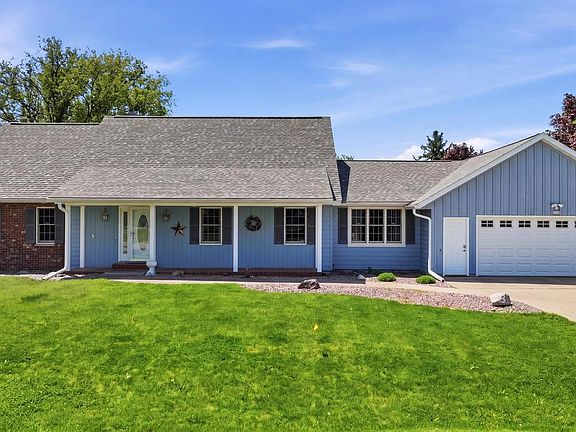 3rd image of 1006 W BLODGETT STREET