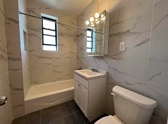 Rented by Queens Apartments Realty LLC | media 15