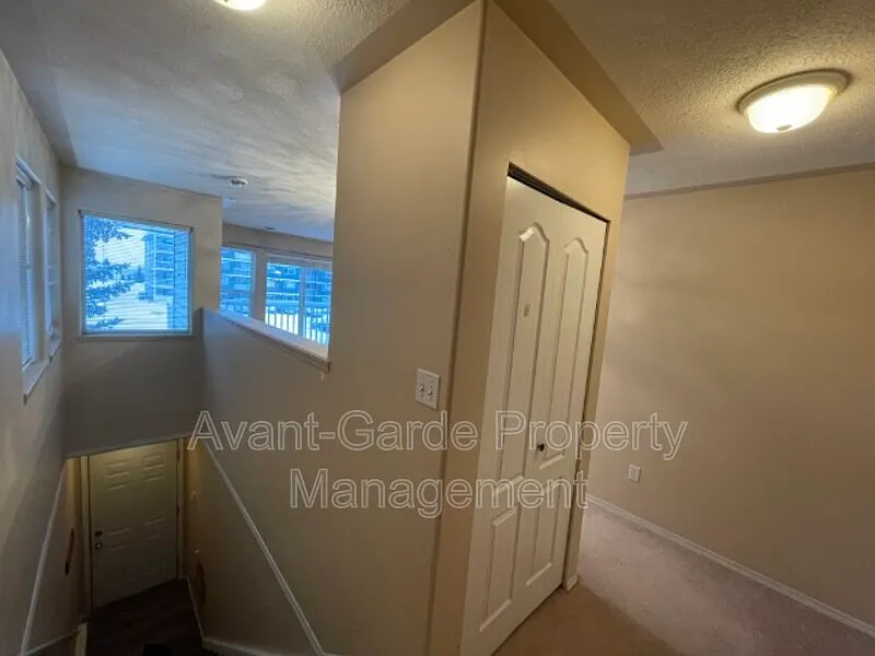 Stony Plain — Photo 3