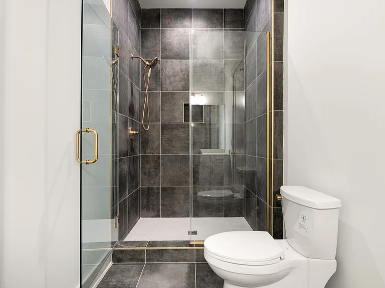 1008 Grant St — Photo 17