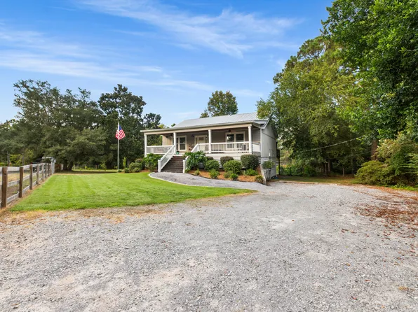 1548 Libby Ln, Gulf Breeze, FL 32563