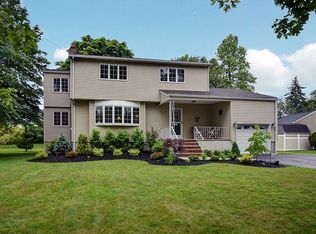 140 Stemmer Dr, Clark, NJ 07066