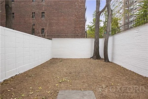 Rented by Oxford Property Group | media 17