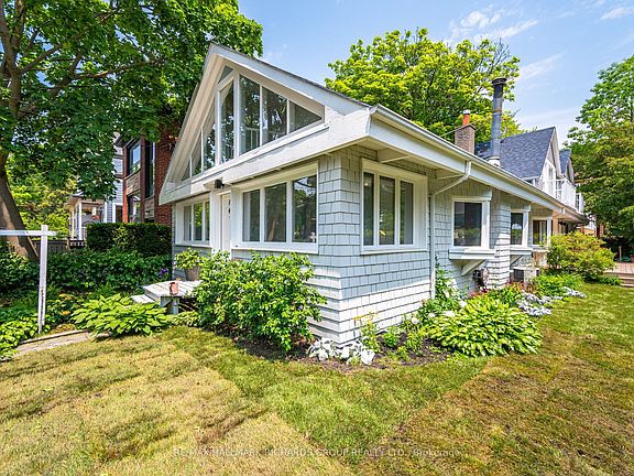 2nd image of 17 Maclean Ave