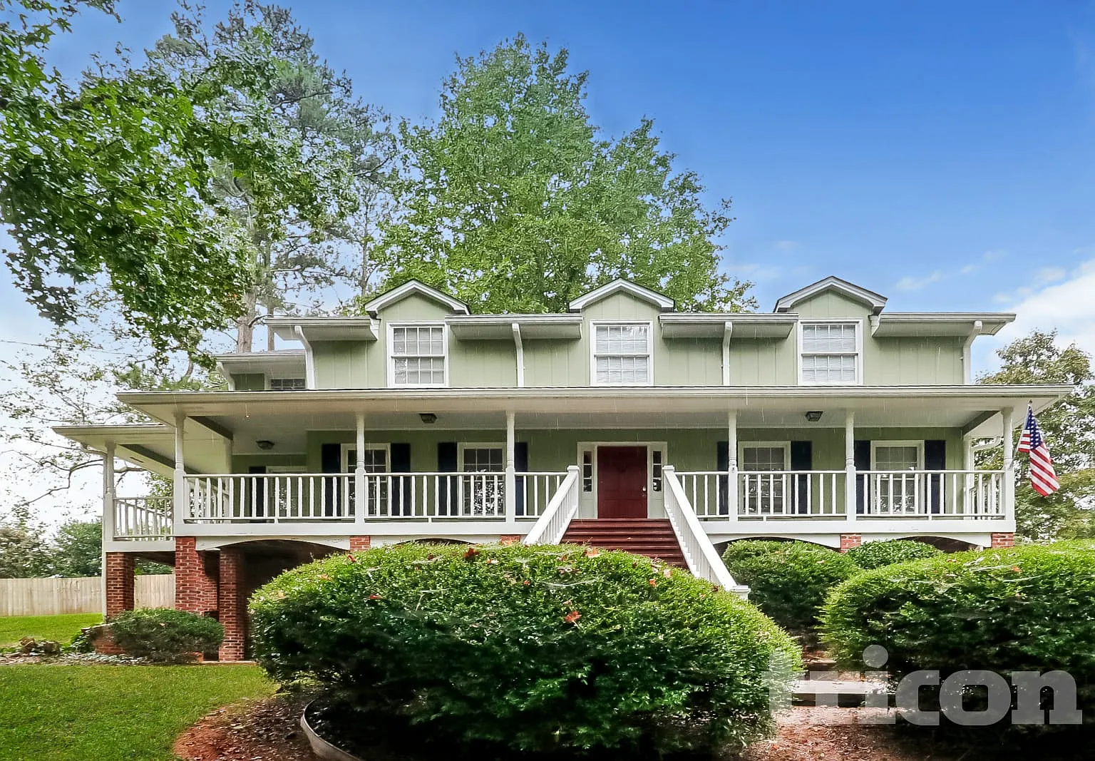 1516 Maple Ridge Drive Suwanee GA — Photo 2