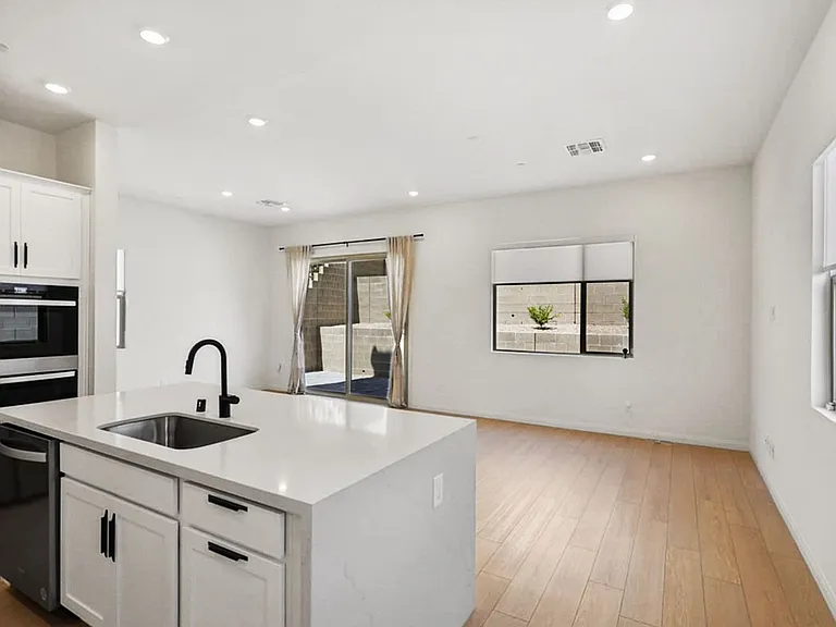 1611 Pacific Baza St — Photo 9