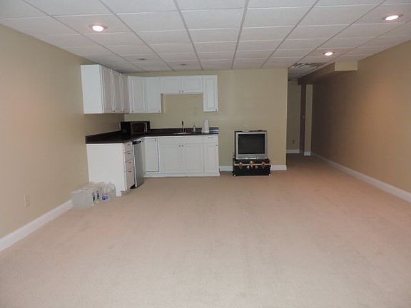 4th image of 5093 Red Oak Dr