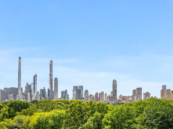 936 5th Avenue image 3 of 35