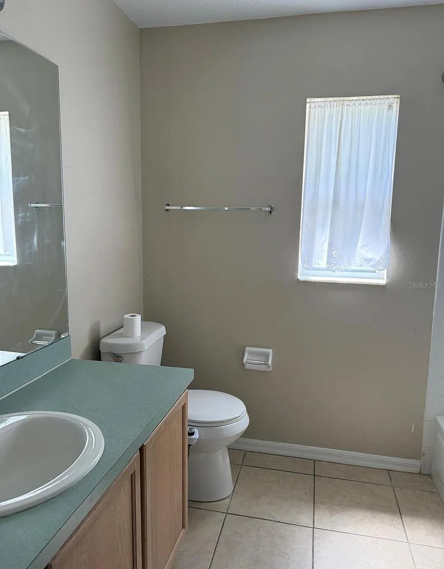 3 bed, 1532 sqft, $1,999 — Photo 2