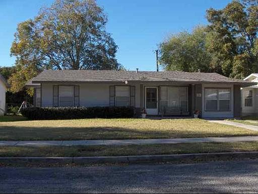 1st image of 211 MOONSTONE ST