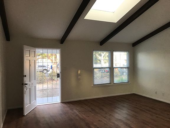 2nd image of 3563 Kelton Ave