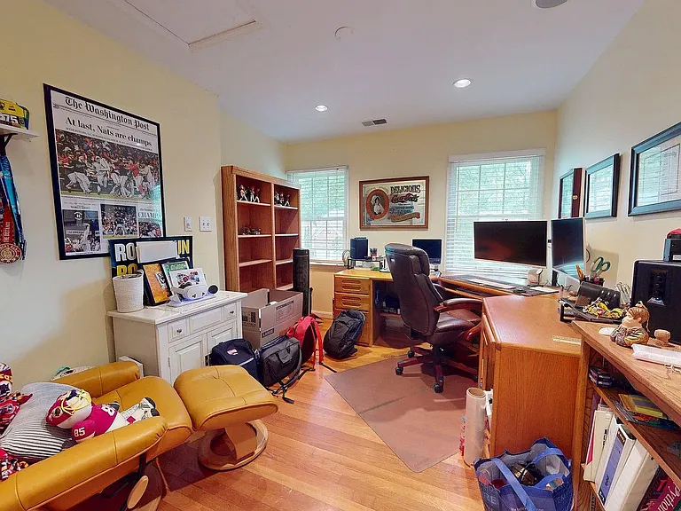 5803 Hall St — Photo 28