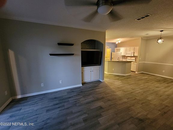2nd image of 10000 GATE Parkway #315
