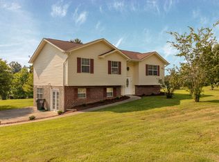 1433 Dustin Dr, Dalton, GA 30720