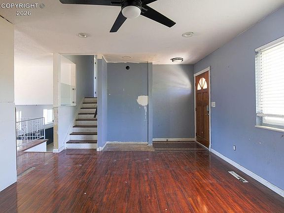 3rd image of 1005 Phay Ave