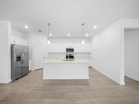 5th image of 14279 Winding Cedar Way