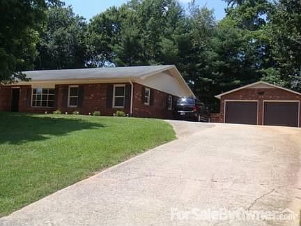 1st image of 2535 Brentwood Cir