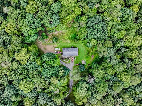 2nd image of 359 Chambers Rd