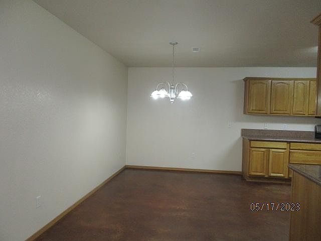 1st image of 810 E Greenfield St