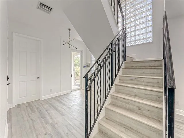 502 SW 4th Ave — Photo 7