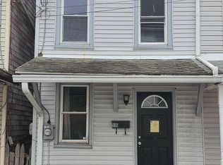 916 Elizabeth St, Lebanon, PA 17042
