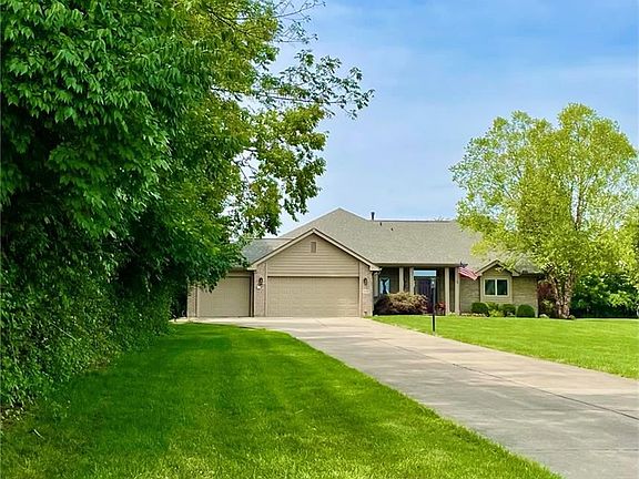 3rd image of 7117 Quarterhorse Dr