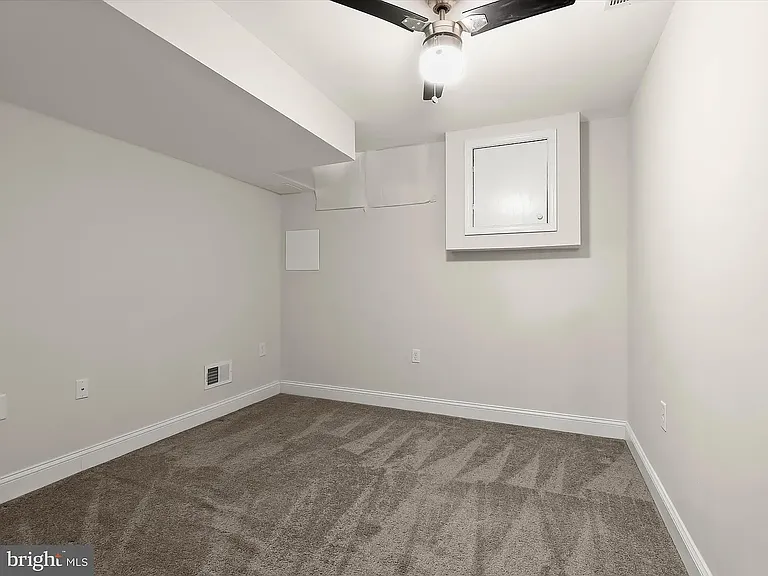 606 S Robinson St — Photo 2