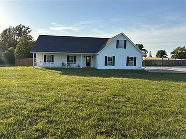 4853 N Pleasant Valley Rd, Robards, KY 42452