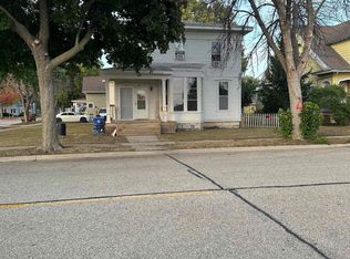 1001 Ferguson St, Charles City, IA 50616