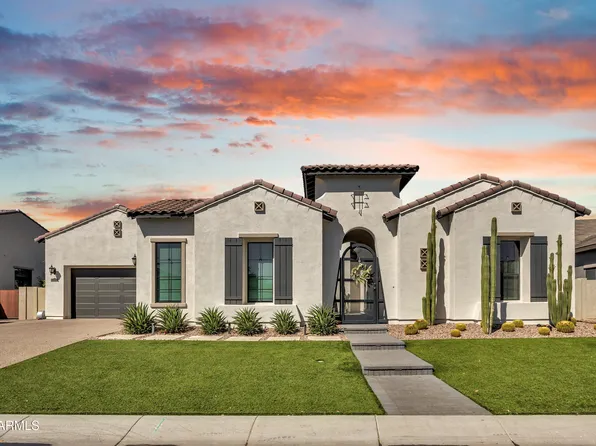 7126 S PORTLAND Avenue, Gilbert, AZ 85298