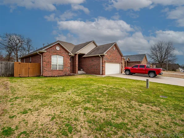 1410 S 5th St, McAlester, OK 74501