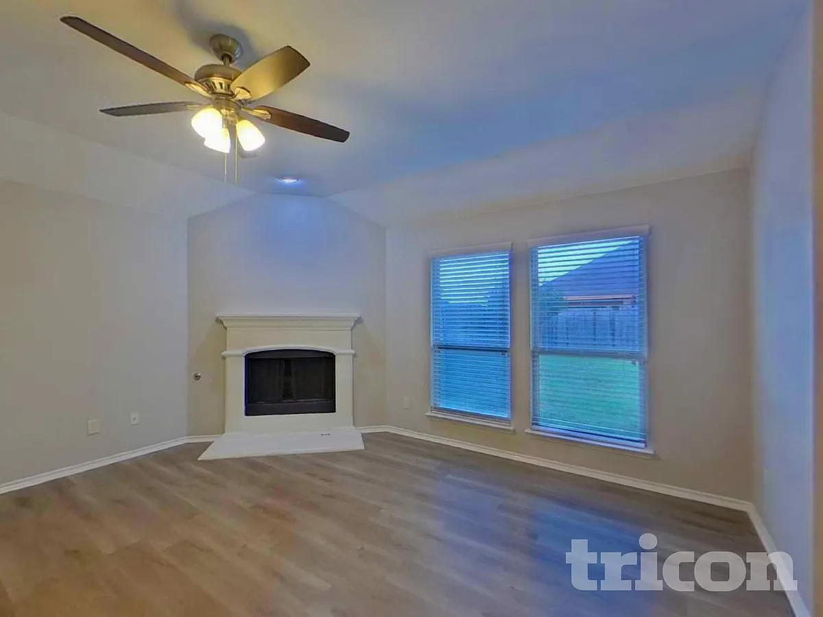 Building Photo - 3105 Oak Crest Dr