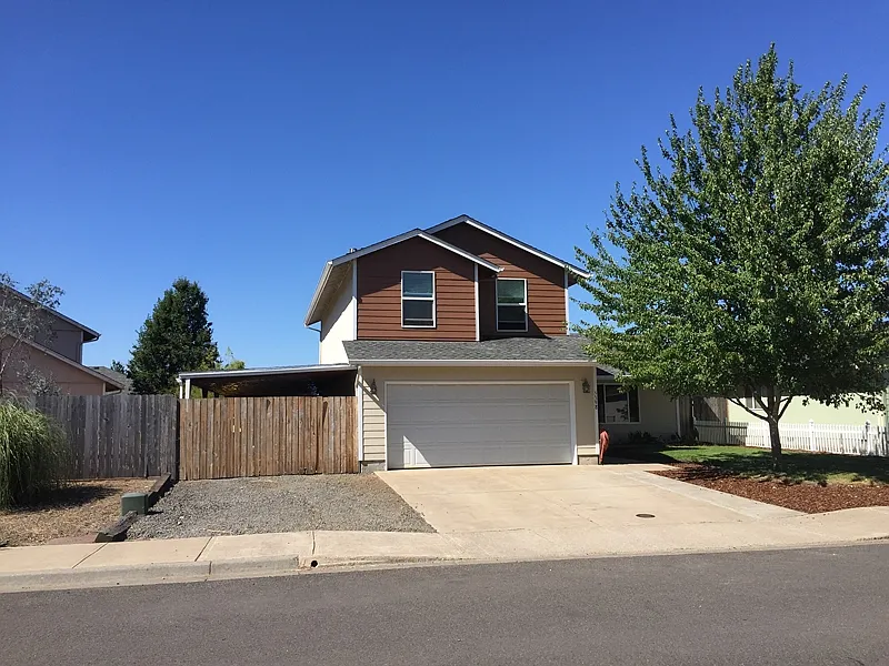 5398 Holly Loop SE photo 1