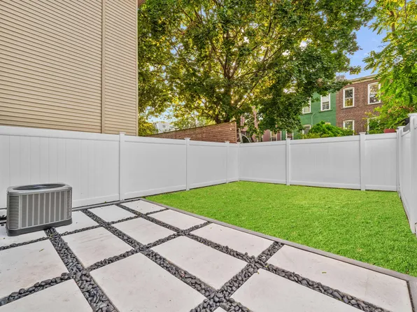 249 5 Halladay Street image 27 of 48