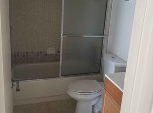 9190 Fontainebleau Blvd APT 402, Miami, FL 33172