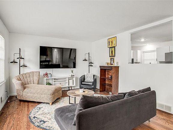 3rd image of 1830 Maddi Ave