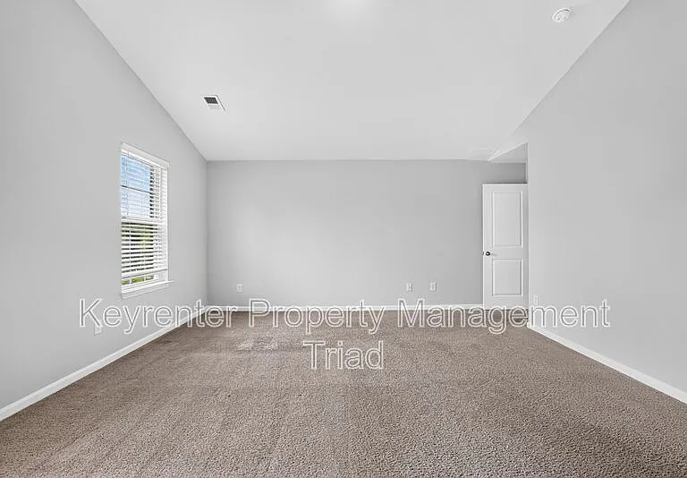 5109 Black Forest Dr — Photo 30