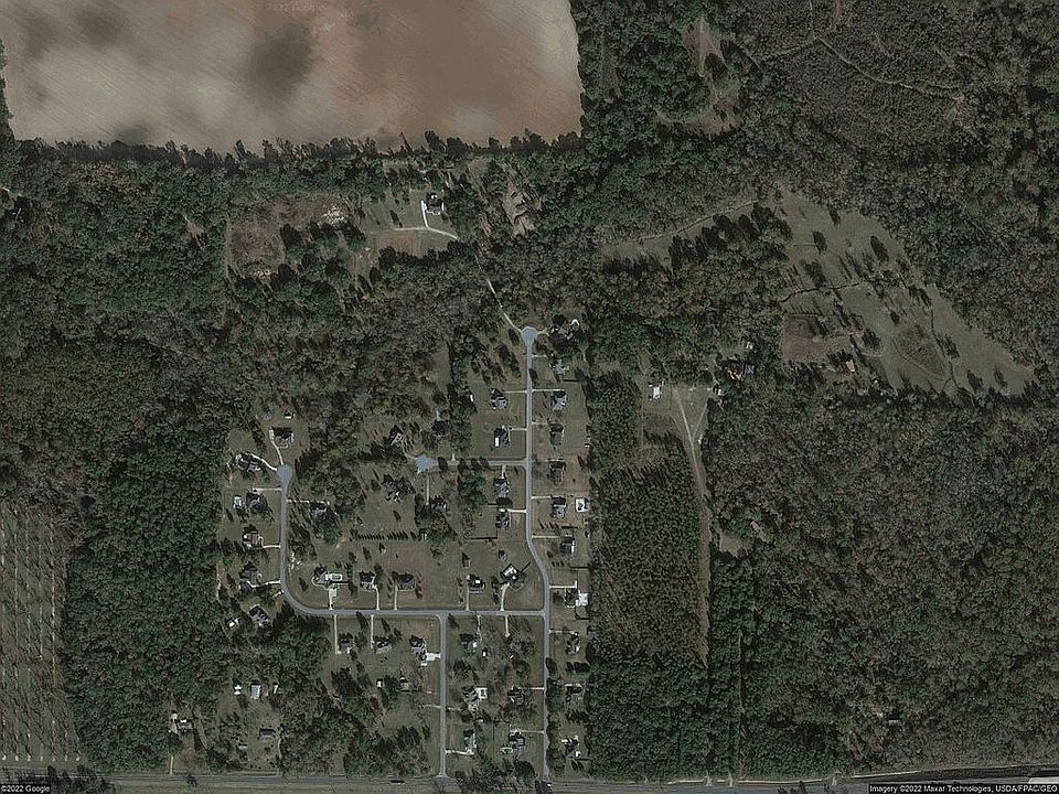 2nd image of 21 Bud Dr