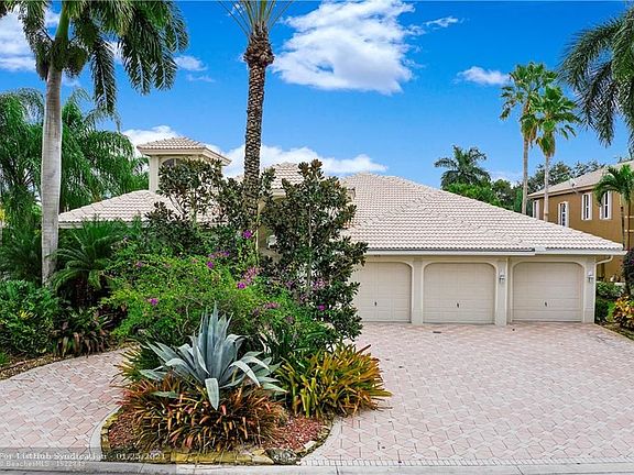 5th image of 975 NW 119th Ave