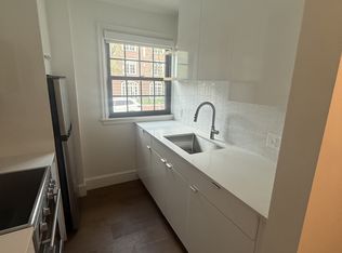 1190 Massachusetts Ave #202, Cambridge, MA 02138