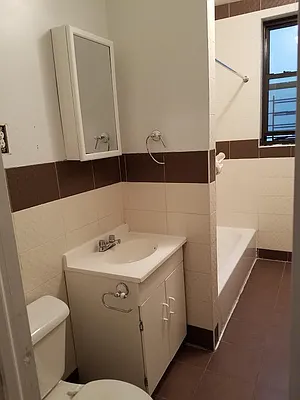 Rented by BRICK & GALO REALTY CORP | media 24