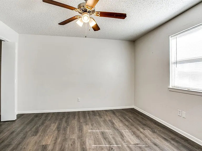 105 Peach St #A — Photo 7