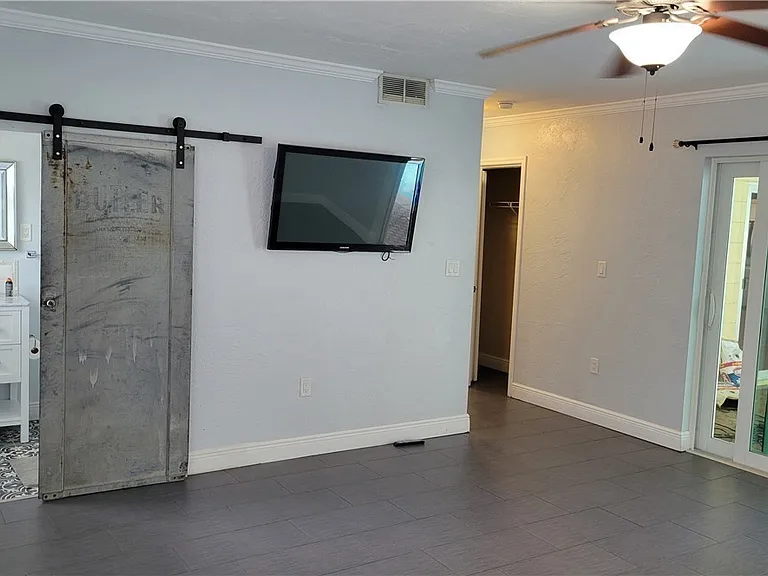 1403 Davis Dr — Photo 19