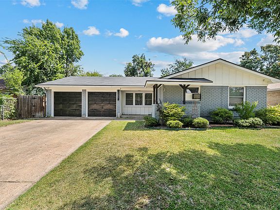 2nd image of 1207 Pembrook Dr