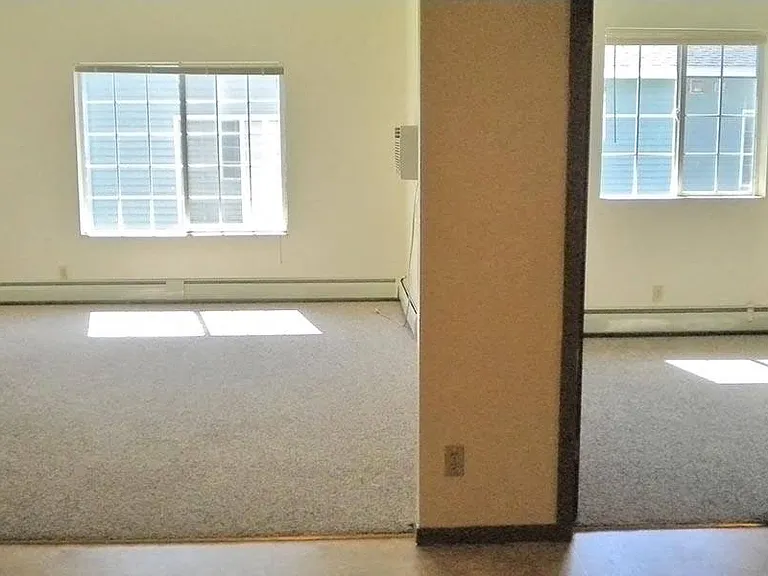 413 Johnson Ave SW — Photo 7
